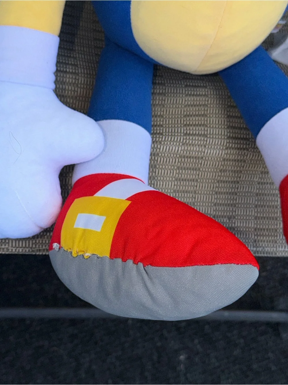 Sega Toy Factory Sonic The Hedgehog 2024 21” Plush Large Good Condition Souvenir